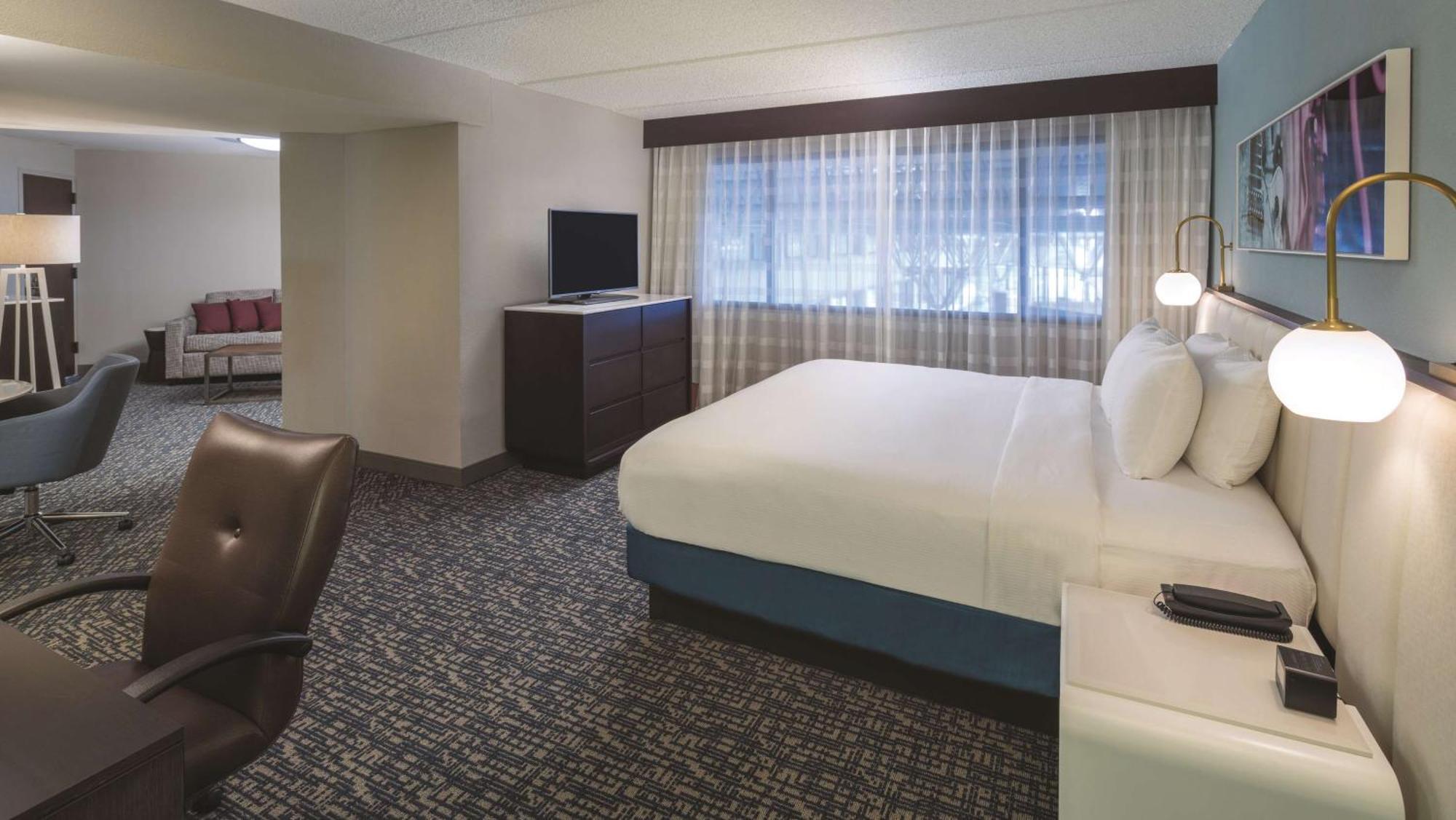 Doubletree By Hilton Austin Northwest - Arboretum Bagian luar foto